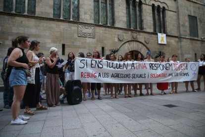 Imagen de archivo de una protesta en Lleida contra los delitos sexuales. 