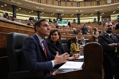 El presidente del Gobierno, Pedro Sánchez, ayer en el último Pleno de control de la legislatura.