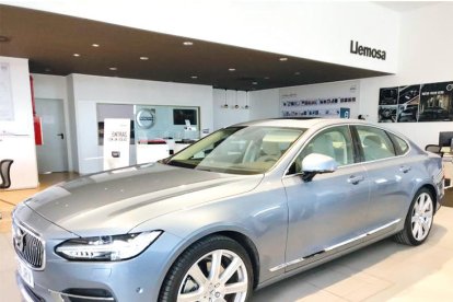 Volvo S90