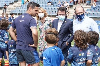 El president de la Generalitat, Pere Aragonès, va participar ahir en el centenari de la UE Santboiana.