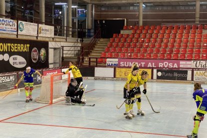 Una acció del partit d’ahir del Vila-sana a Igualada.