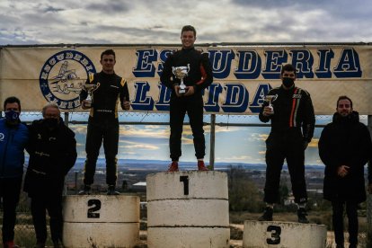 El piloto de Cervera, Arnau Biosca, de la Escuderia Mollerussa, ganó ayer el Open Car Cross Series.