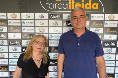 Paquita Galeano, presidenta del CB Alpicat, amb Albert Aliaga.