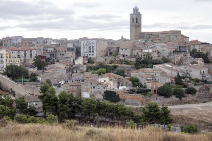 Vista de la zona histórica de Cervera desde la urbanización Ondara.