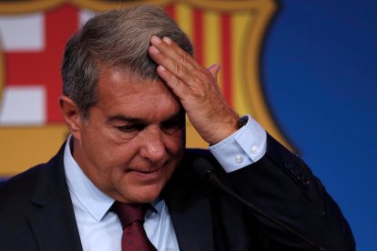 El presidente del FC Barcelona, Joan Laporta, da una rueda de prensa para explicar los motivos por los que delantero argentino Lionel Messi no renovará por el conjunto azulgrana.