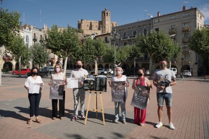 Membres de la Paeria de Balaguer, durant la presentació del programa de l’Harpia de Balaguer.