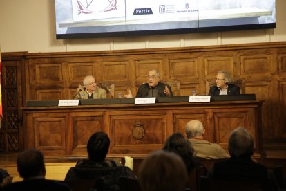 Joaquim Nadal, durant la presentació del seu llibre a l’IEI.