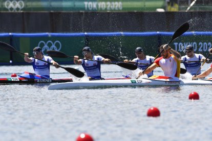 El leridano Saúl Craviotto encabeza la embarcación española durante su serie eliminatoria, en la que el K4 logró el mejor registro olímpico por delante de Eslovaquia.