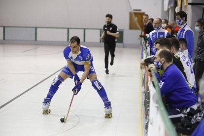 Andreu Tomàs, en una acció del partit de dimarts contra el Noia.