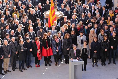 Acte en suport als processats i les seues famílies encapçalat pel president Torra, ahir, al Pati dels Tarongers, amb la presència de la presidenta de la Diputació de Lleida.