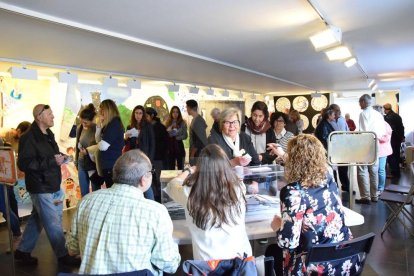 Colegios electorales en la demarcación de Lleida por los comicios municipales y europeos.