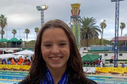 Emma Carrasco amb les medalles del Campionat d’Espanya.