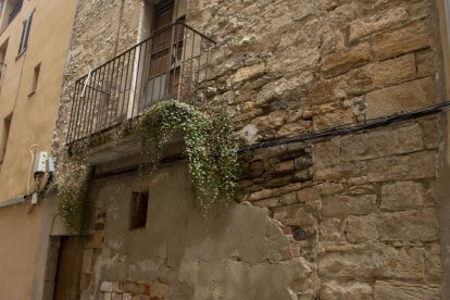 Imagen de la fachada del número 15 de la calle de l’Estudi.