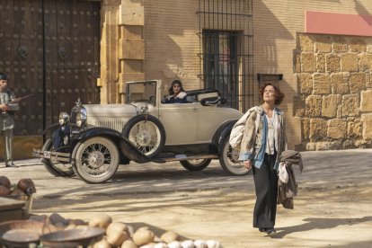 Teresa és una professora díscola amb la moral i els costums.