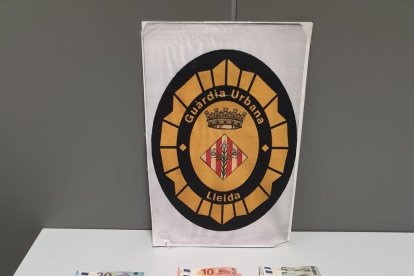 Cocaïna, diners i telèfons mòbils confiscats per la Urbana.