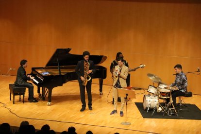 El grup cubà durant la seua actuació en el primer concert del 28 Jazz Tardor de Lleida.