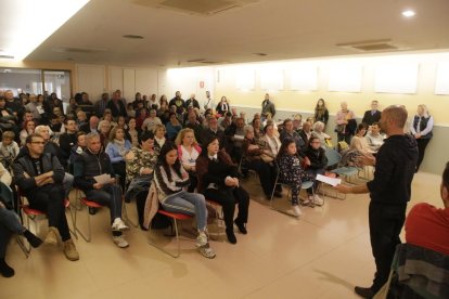 La asamblea tuvo lugar ayer por la noche en el centro cívico del Secà.