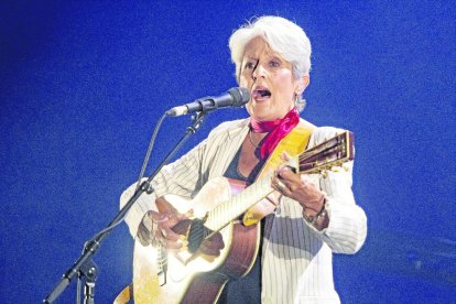 La norteamericana Joan Baez, el domingo durante su actuación en el teatro Real de Madrid.