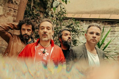 Santi Balmes, de Love of Lesbian: «El públic de Lleida ho dóna tot i això t'arriba»