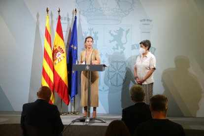 La ministra Raquel Sánchez, junto a la delegada del Gobierno en Catalunya, Teresa Cunillera, ayer.