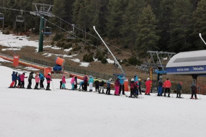 Nens del col·legi Pau Claris de la Seu a Masella.