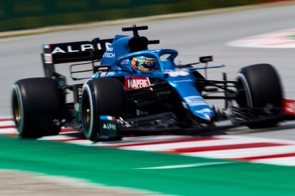 Fernando Alonso, durante la sesión de ayer en Montmeló.