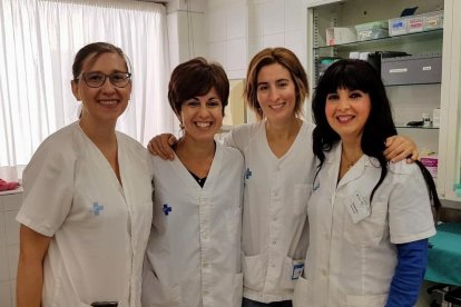 L'equip de doctores i infermeres que forma part del projecte.