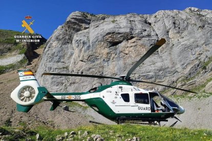 Un helicóptero de la Guardia Civil.