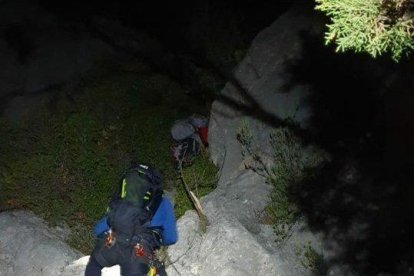 Rescatan a un escalador en una vía ferrata de Àger