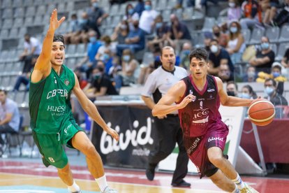 Juani Marcos, durante el partido amistoso disputado ante el Huesca el pasado mes de septiembre.