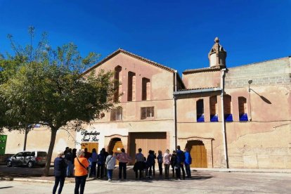 La cooperativa de Sant Roc, de estilo modernista. 