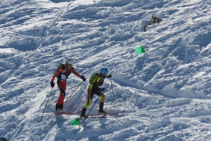 La modalidad de relevos abrió ayer el Campeonato de España, que se celebró sobre abundante nieve en Boí Taüll.