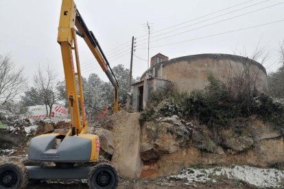 Biosca repara les fuites del dipòsit municipal d'aigua