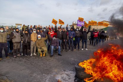 CCOO defensa la vaga, que va acabar ahir amb els piquets a l’entrada de l’escorxador.