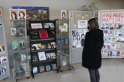 L’Escola Oficial d’Idiomes acull l’exposició ‘#NoMoreMatildas’ fins al 14 de febrer.