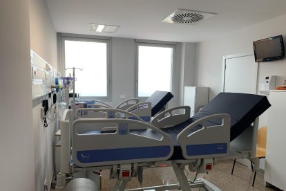 Las nuevas habitaciones disponen de última tecnología y equipamiento como los de una UCI.