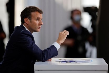 Condemnat a quatre mesos de presó firmi l'home que va bufetejar Macron