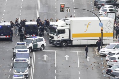 Trasllat a Sixena de les obres del Museu per part de la Guardia Civil el desembre de 2017.