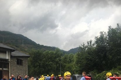 El ràfting segueix a ple rendiment al Pallars Sobirà - Les empreses d’esports d’aventura segueixen a ple rendiment al Pallars Sobirà. En aquest sentit, les altes temperatures d’aquests últims dies a causa de l’onada de calor han animat  ...