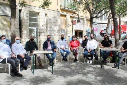 Los organizadores y algunos participantes de las Jornades Gastronòmiques de l’Aplec del Caragol. 