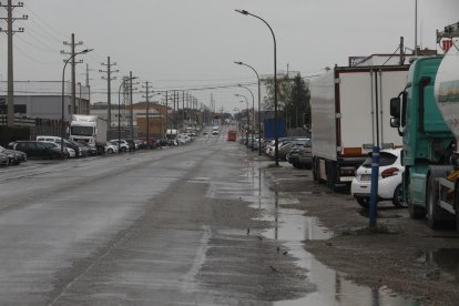 Aspecto del Polígono Industrial El Segre de Lleida en los primeros días del confinamiento por la Covid.