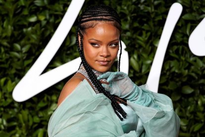 Rihanna está entre las figuras internacionales más aplaudidas y que puede lanzar disco en breve.