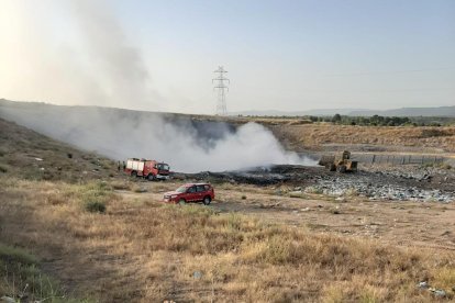 L’incendi registrat ahir a l’abocador de les Borges.