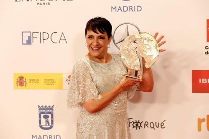 'El buen patrón' y la serie 'Hierro' triunfan en los Premios Forqué