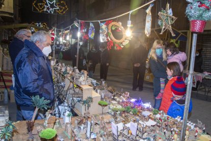 Una de les parades del mercat de Nadal de Cervera.