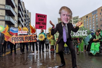 Las protestas volvieron ayer a las calles de Glasgow con Johnson, el anfitrión, como protagonista.