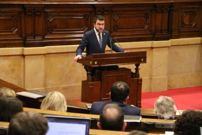 El president de la Generalitat, Pere Aragonès, intervenint al ple específic sobre salut mental.