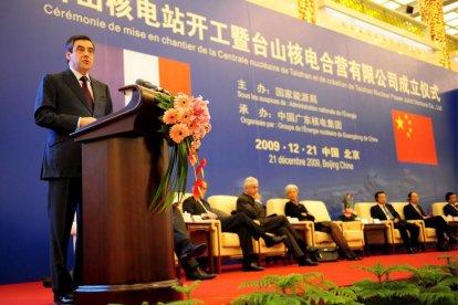 El llavors primer ministre francès, Francois Fillon, en la cerimònia en la qual es va anunciar l'acord per a la construcció d'una central nuclear a Taishan.