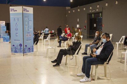 Vacunación en el Espai MerCAT de Tàrrega.