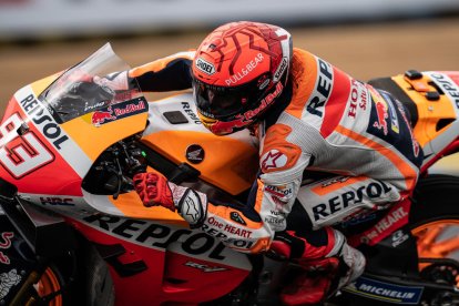 L'australià Miller guanya sota la pluja i Marc Márquez cau dos vegades i abandona a Le Mans